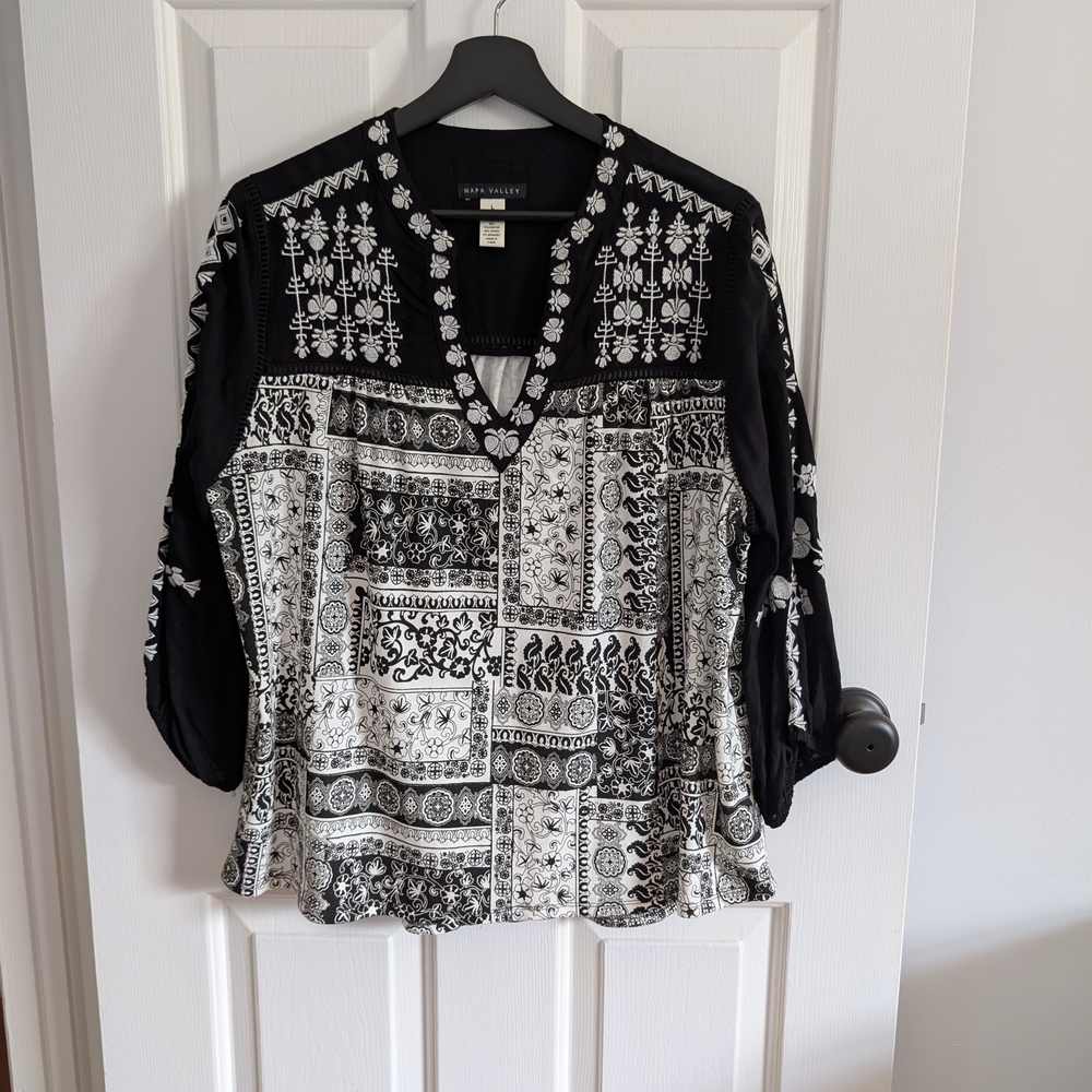 Napa Valley Women's Black & White Embroidered Bohemian V-Neck Tunic Top Large